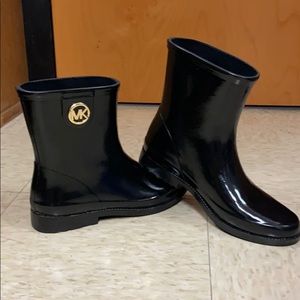 REAL!!! Michael Kors Boots